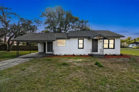 38638 2nd Ave, Zephyrhills, FL 33542
