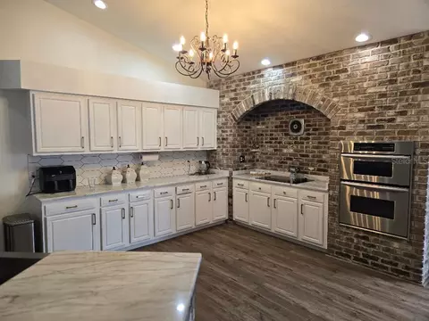 Kitchen - 6601 Thackston Dr, Riverview, FL 33578 photo 1 of 3