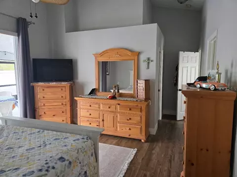 Bedroom - 6601 Thackston Dr, Riverview, FL 33578 photo 4 of 7