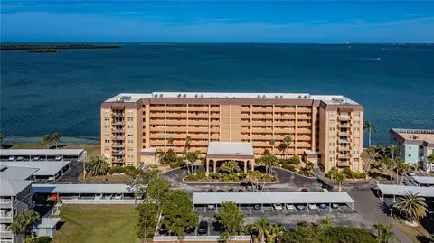 9 Haig Pl #812, Dunedin, FL 34698