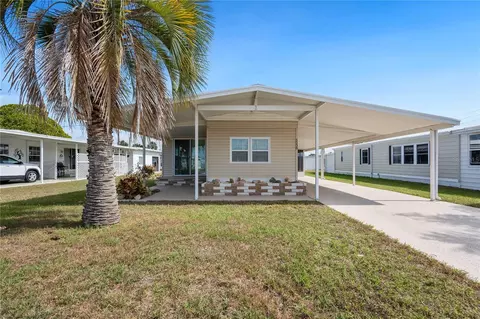 5238 Vera St, Zephyrhills, FL 33542