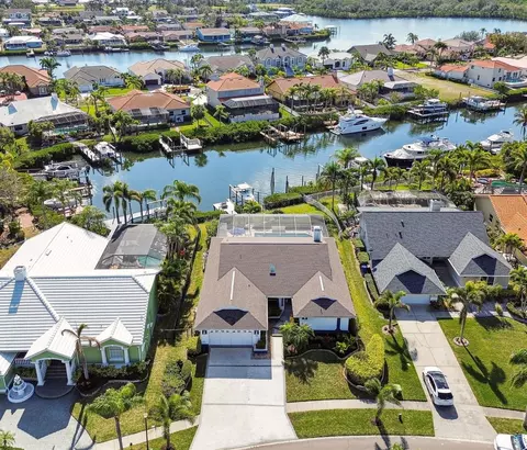 944 Symphony Isles Blvd, Apollo Beach, FL 33572