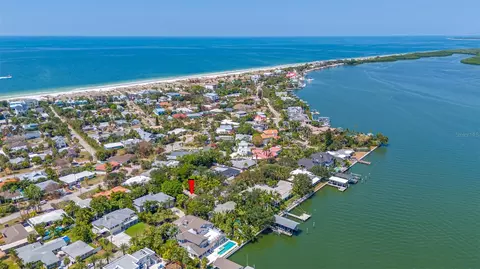 956 Bay Esplanade, Clearwater, FL 33767