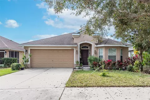 10927 Standing Stone Dr, Wimauma, FL 33598