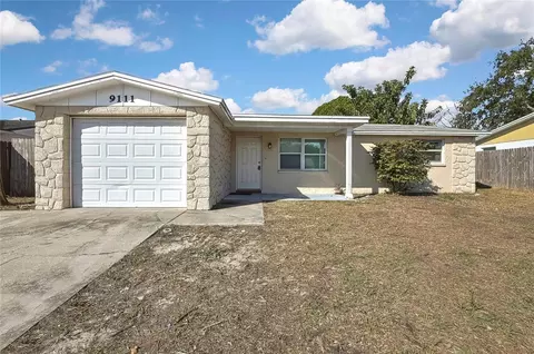 9111 Sterling Ln, Port Richey, FL 34668