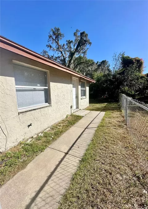 8805 N Brooks St #A & B, Tampa, FL 33604
