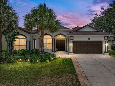 12333 Woodlands Cir, Dade City, FL 33525