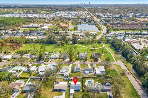 130 81st Ave NE, Saint Petersburg, FL 33702