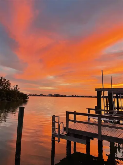 468 Boca Ciega Point Blvd S, Saint Petersburg, FL 33708