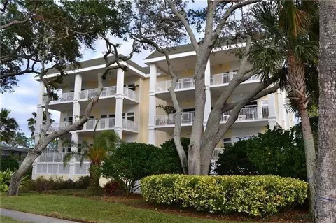 1135 Victoria Dr #2, Dunedin, FL 34698