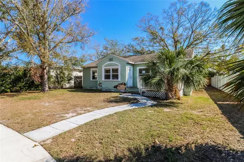 8401 5th St N, Saint Petersburg, FL 33702