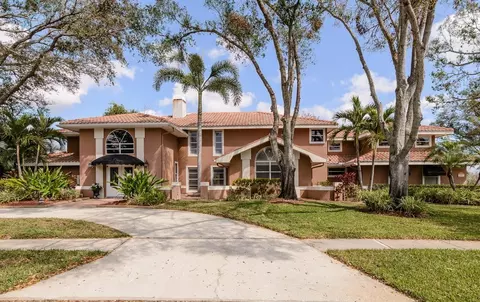 2965 Eagle Estates Cir E, Clearwater, FL 33761