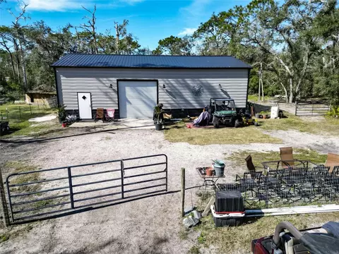 13215 Seminole Trl, Wimauma, FL 33598