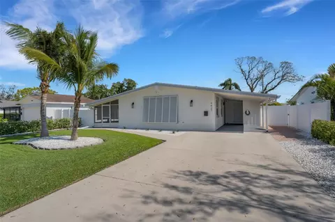 4427 Helena St NE, Saint Petersburg, FL 33703