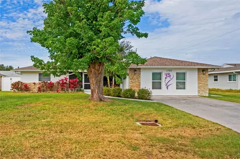 1782 Coconut Dr, Venice, FL 34293