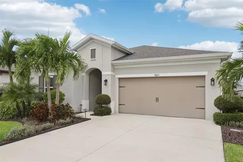 5809 Silver Sun Dr, Apollo Beach, FL 33572