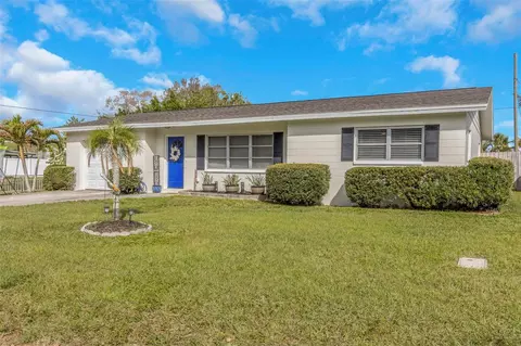 5997 45th Ave N, Kenneth City, FL 33709