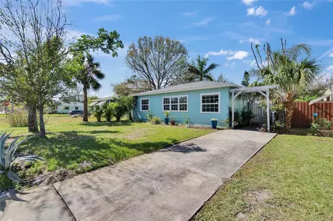 2661 45th St S, Gulfport, FL 33711