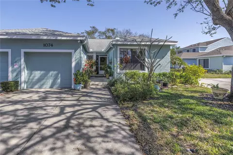 1074 Sanabel Ct NE, Saint Petersburg, FL 33702