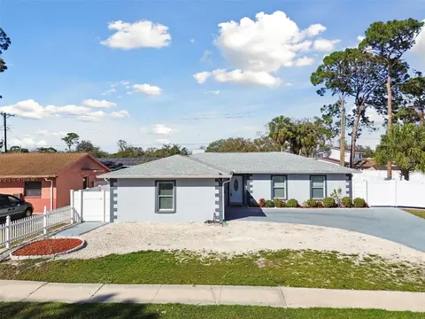 7701 Jackson Spring Rd, Tampa, FL 33615