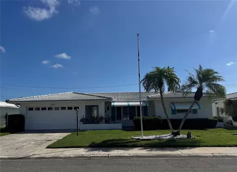 10063 40th St N #3, Pinellas Park, FL 33782