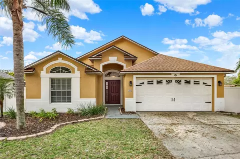 390 Lisa Karen Cir, Apopka, FL 32712