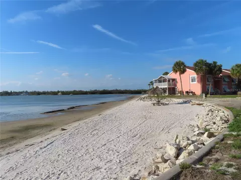 3747 42nd Way S #C, Saint Petersburg, FL 33711