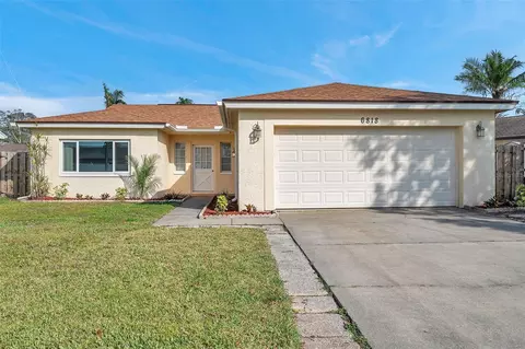 6818 123rd Ave, Largo, FL 33773