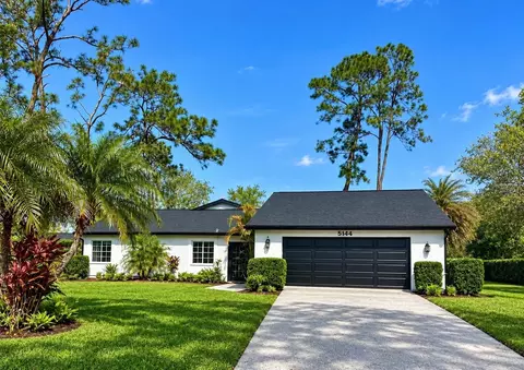 5144 Pine Tree Ln, Wesley Chapel, FL 33543