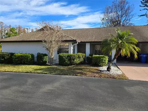 1606 Comfy Ct, Sun City Center, FL 33573