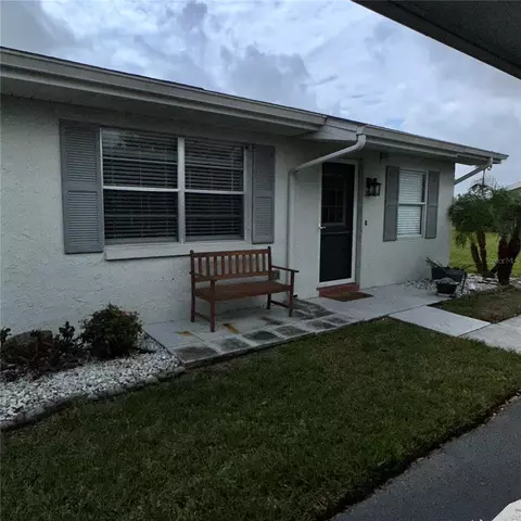 2233 Greenhaven Dr #363, Sun City Center, FL 33573