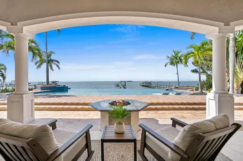 6520 Surfside Blvd, Apollo Beach, FL 33572