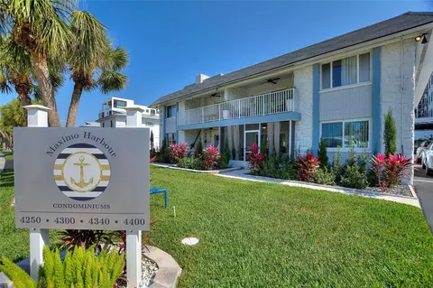 4400 37th St S #2, Saint Petersburg, FL 33711