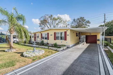 36936 Kay Ave, Zephyrhills, FL 33542