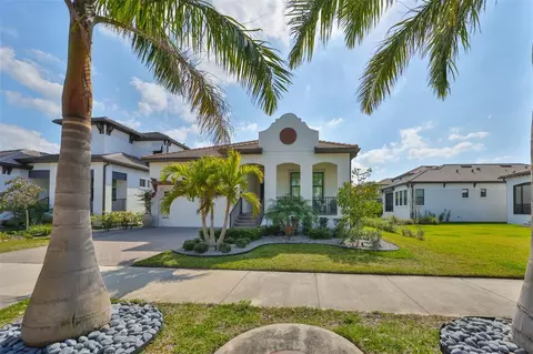 1009 Seagrape Dr, Ruskin, FL 33570