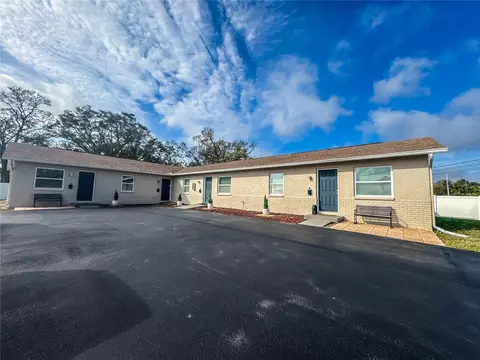 858 93rd Ave N, Saint Petersburg, FL 33702