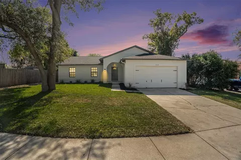 858 Harbor Hill Dr, Safety Harbor, FL 34695