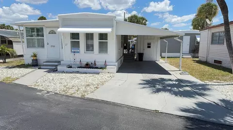 4851 W Gandy Blvd #B13L27, Tampa, FL 33611