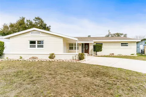 5841 30th Ave N, Saint Petersburg, FL 33710