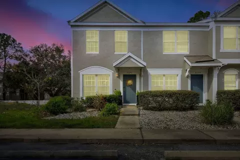 2352 Lake Woodberry Cir, Brandon, FL 33510
