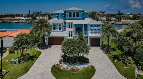 2242 Donato Dr, Belleair Beach, FL 33786