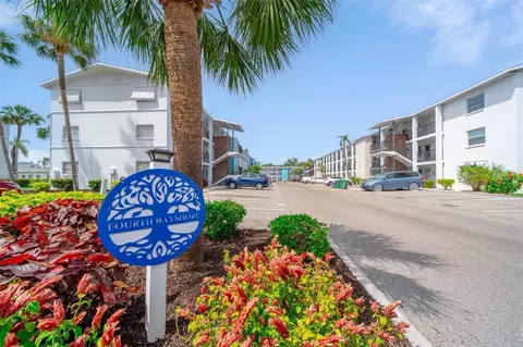 2113 Canal Dr #B2, Bradenton, FL 34207