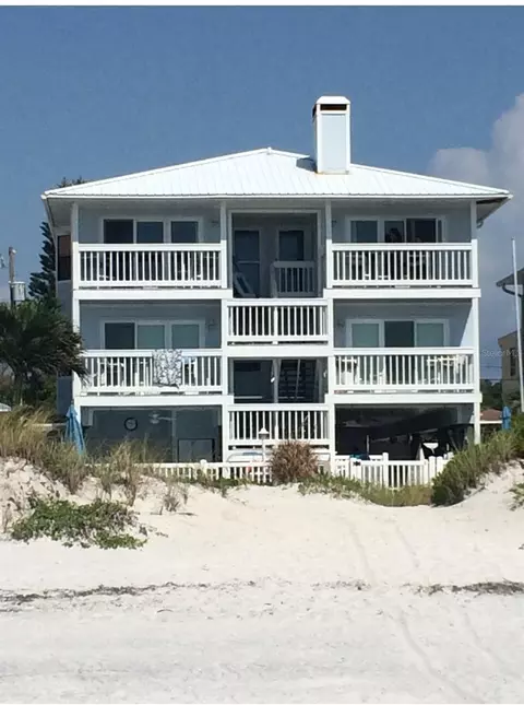 712 Beach Trl #C, Indian Rocks Beach, FL 33785