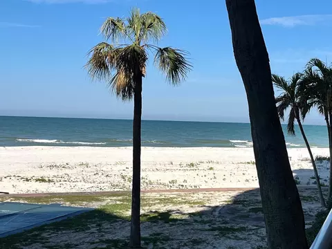 880 Mandalay Ave #N105, Clearwater Beach, FL 33767