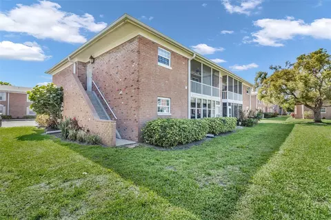 3847 35th Way S #108, Saint Petersburg, FL 33711