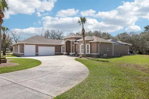 11145 Mountain Mockingbird Rd, Weeki Wachee, FL 34614