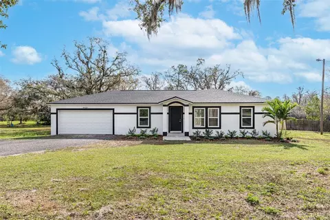4423 Hill Dr, Valrico, FL 33596
