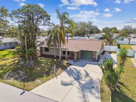 5303 12th Avenue Dr W, Bradenton, FL 34209
