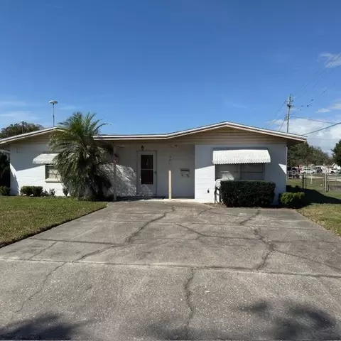 102 Center St SW, Winter Haven, FL 33880