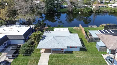 96 New York Ave, Dunedin, FL 34698